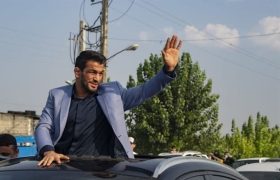 ویدیو / استقبال از حسن یزدانی در جویبار پس از بازگشت او از المپیک